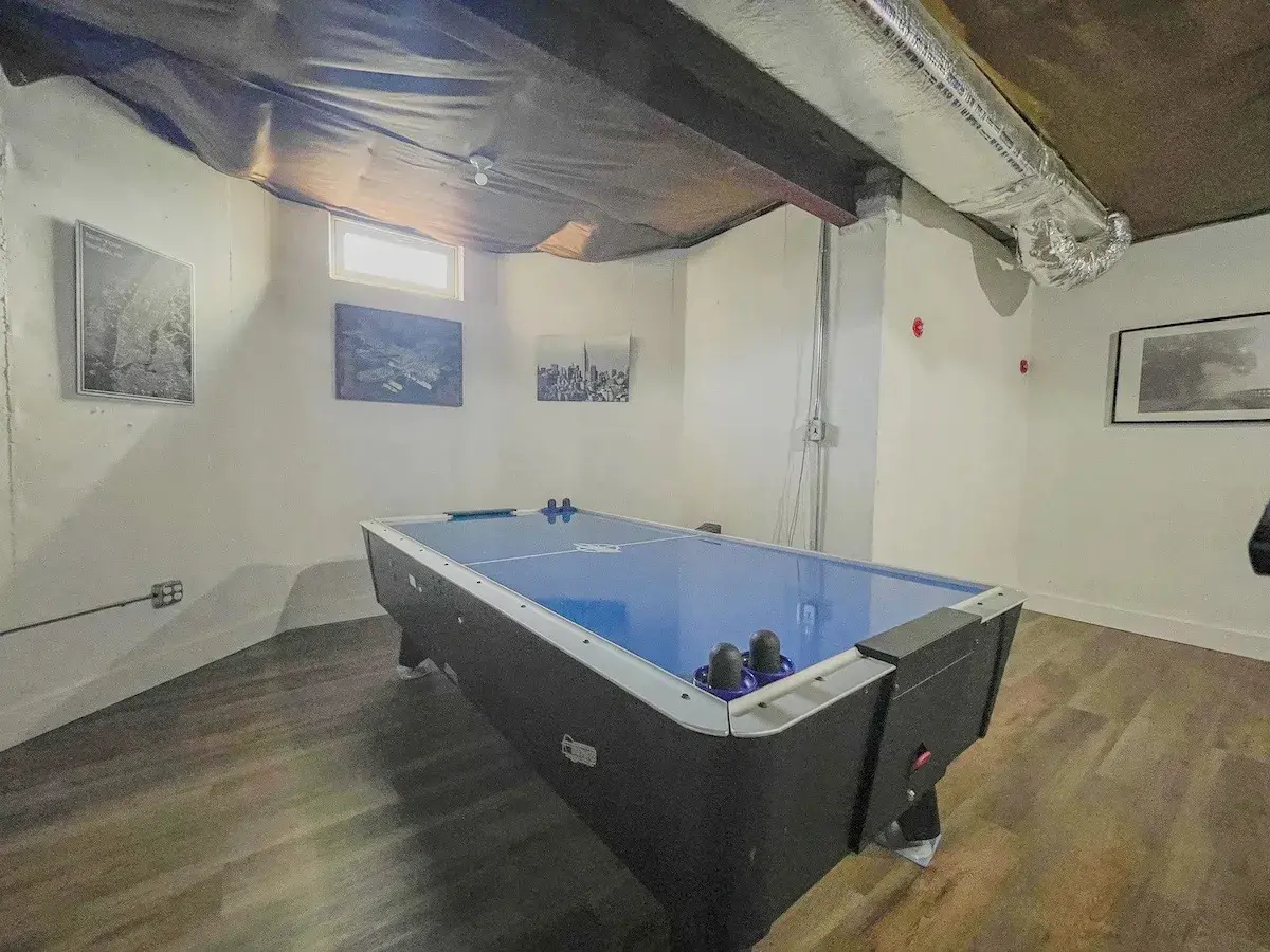 The air hockey table